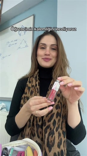 Reklam yoktur 😂❤️ (Video teneffüs saatinde ve veli izniyle çekilmiştir.) #woman #teacher #student #girl #foryourpage