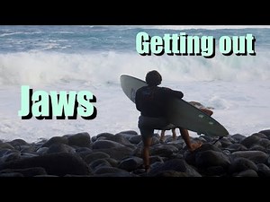 Surfers getting out at Jaws / January 17 2021