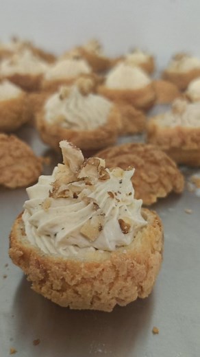 81 reactions · 3 comments | Choux salés Sur commande 0659061659 0560806003 Baba Hassen Alger #choux #passion #patisserie #love #goodvibes #wedding #party #amazing #tasty #مملحات #مملحات_برستيج | Gâteaux de Rêve | Facebook