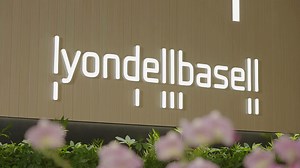 LyondellBasell Polybutene-1 is a proven material for continuous hot water environments, like water heaters. It is lighter, offers greater longevity and higher energy-efficiency compared to traditional materials like copper or steel. Learn more about how Polybutene-1 can help you improve your appliances: https://www.lyondellbasell.com/en/sites/Polymer-Solutions-for-Hot-Water-Tanks/ | LyondellBasell