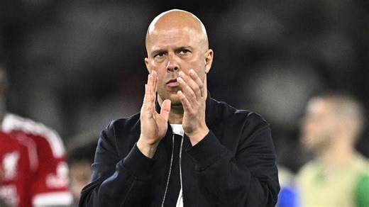 不振が続く中、アルネ・スロット監督の解任を求める声が高まる中、リヴァプールは同監督の去就について決定を下した | Goal.com 日本