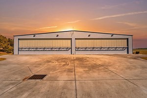 Leesburg International Airport - Hangar Complex