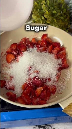 Homemade Strawberry Compote Recipe | Easy strawberry sauce #silkyskitchen #viral