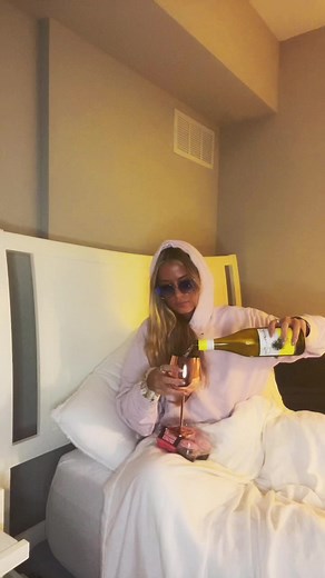 being a #liberal in #florida be like🤦🏼‍♀️ #politics #floridapolitics #greenscreen #rondesantis #fyp