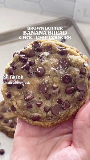 brown butter banana bread chocolate chip cookies for day 4 of banana week 🥰🍌 it’s my most popular recipe for a reason! if you haven’t tried this recipe yet, this is your sign to bake a batch 💕 @Nestle Toll House 📌 get the full recipe on my blog (itsbrunchoklock.com), link in bio! or, Google “brown butter banana bread chocolate chip cookies itsbrunchoklock” ❤️ https://itsbrunchoklock.com/brown-butter-banana-bread-chocolate-chip-cookies/ #baking #chocolate #banana #bananabread #cookies