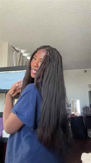 Bussdown Braids Tutorial: Curling vs. Straightening