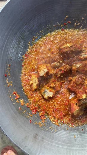 🔥 အခုတလော လူတွေရှာရှာနေတဲ့ ကချင်အစားအစာ စစ်စစ် 🔥 တစ်ခါစားပြီးရင်… “ဒါက ဘယ်ဆိုင်လဲ?” လို့ မေးမယ့်အရသာ 😋 💥 လူကြိုက်များတဲ့ Menu တွေ 💛ခရုဆန်လှော် 💛ဂဏန်းချဉ်စပ် 💛ဝက်လက်စတူး 💛ဆိတ်ထောင်းချဉ်စပ် 💛ငါးမီးအုံး 💛ကြက်ကချင် 💛ဝက်ကချင် 💛အမဲကချင် 💛ချဉ်စော်ကားသီးထောင်း 💛ပုစွန်ထုပ်ချဉ်စပ် 💛မုန့်ညှင်းပေါင်း အစရှိတဲ့ မီနူးတွေကို သူငယ်ချင်းတွေ tag လုပ်ပြီး “ဒီနေ့ ကချင်ဟင်း သွားစားမလား?” လို့ ပြောလိုက်တော့နော် 📩 Order လည်း လက်ခံပါတယ် 📲 09402779580 ကို ဖုန်းဆက်ပြီး မှာယူနိုင်သလို……Chat box ကနေ အခုပဲ မ