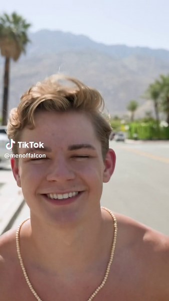 Oliver Marks 😍 #OliverMarks #summer #fyp #gaytiktok #gay