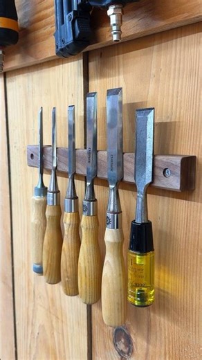 Magnetic Chisel Holder