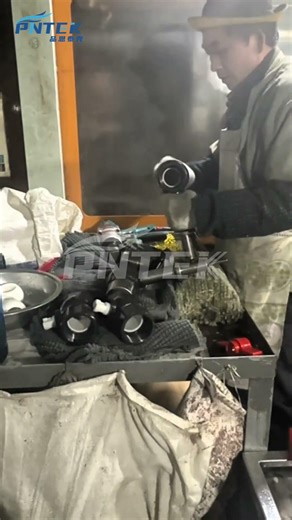 Demolding Process: How to Safely Remove Injection Molding Products"