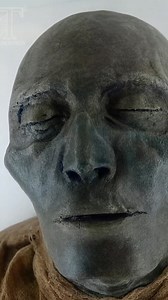 This clear photo shows the mummy of King㋹ Seti I, one of the greatest...