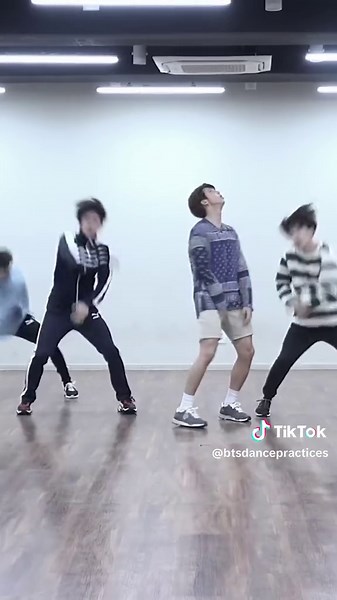 "𝓯𝓪𝓴𝓮 𝓵𝓸𝓿𝓮" - 𝓫𝓽𝓼