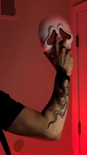 Mask Off...🤙👻 ☎️#ghostface #ghostfacecosplay #ghostfaceedit #ghostfacemask #ghostfacescream #ghostfacedbd #dbd #deadbydaylightcosplay #dbdcosplay #dbdghostface #dbdghostfacecosplay #deadbydaylight #scarymovie #scarymovie #screammovie #screamcosplay #scream #screamedit #thirsttrappin #bodypositivity #malecosplay #maskmaking #screammask #trending #trend #tiktok