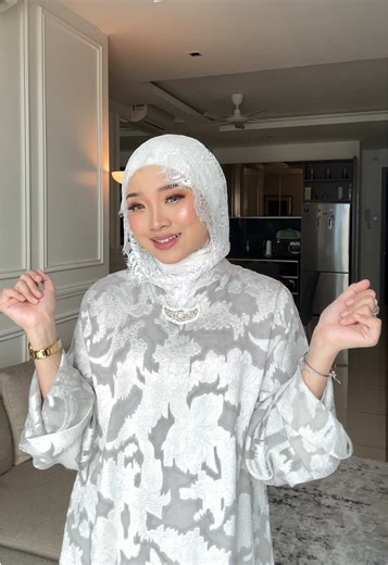 Istanbul Shawl Hijab Tutorial: How to Style Lace