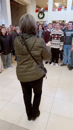Brigham Young University-Idaho | Caroling szn. 🎄🎅🎵 #byui #byuidaho | Instagram