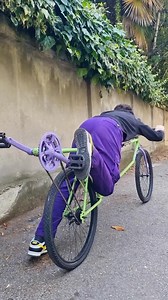 Sneak peek at the Grim Donut V.3 🫣 We’ve been working hard to make sure the wheelbase is so long even @gregminnaar would say no 😂 @ale.tappoz 🎥 🚴 | Pinkbike