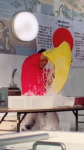 Most wet T-shirts put on in one minute 👕💦 13 by Cherry Yoshitake aka @mrcherryamazing 🇯🇵