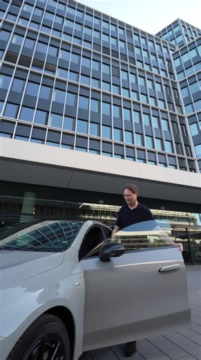 Mercedes-Benz integrates Microsoft 365, Teams, Intune in CLA | Simon Floyd posted on the topic | LinkedIn