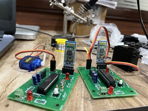 Servo controller using Arduino Bluetooth module
