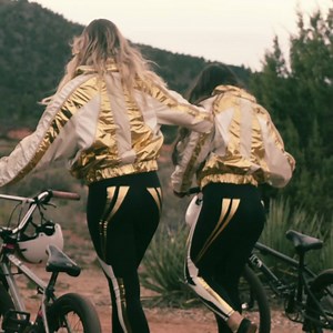 7.6K views · 23 reactions | La collection #HMStudio en pleine action. Tellement cool ! | H&M | Facebook