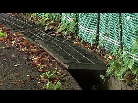 「すれ違い時にタイヤが落ちる」側溝のふた122枚なくなる 窃盗事件として捜査＝静岡・島田市