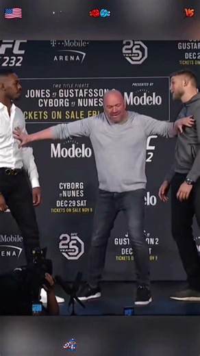 An interesting stare-down before the boxing match #funny #fyp #foryou