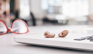 Can hearing aids help with tinnitus? This is a question our Hearing Help audiologists get asked a lot. During a Facebook LIVE broadcast, Kathryn and Janine, two of our Hearing Help audiologists, answer this common question. Click here for more information on tinnitus: https://goo.gl/5jFC30 | Australian Hearing