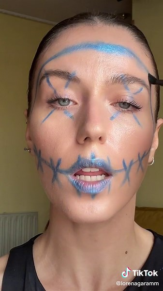 Applying Blue Eyeshadow: Step-by-Step Makeup Tutorial