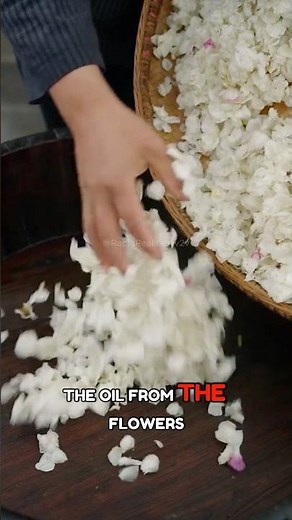 Making Perfume from Flowers!!!#science #sciencefacts #workers