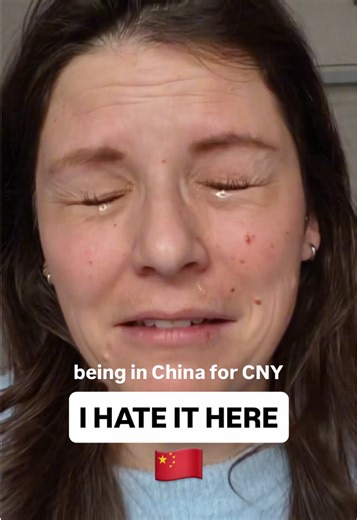 The video that went viral on Chinese social media .. NO ONE understands how difficult it is to be a westerner in China during Spring Festival 😭 #china #chinesefood #food #cny #funny