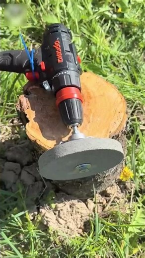 The process of making tools for sharpening axes #shorts