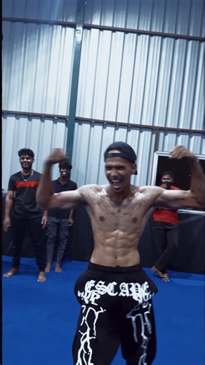 Naveen on Instagram: "Backhand spring-handstand challenge ☠️💪🏼"