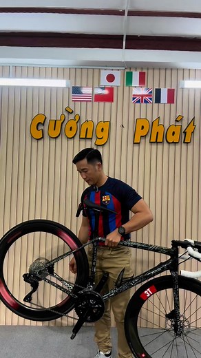 20K views · 248 reactions | Specialized Aethos siêu nhẹ Size 52, groupset điện 7170 2x12s. Vành Carbon 3T . Ae quan tâm liên hệ e nhé. Call: 0961868479 | Cường Phát JP | Facebook