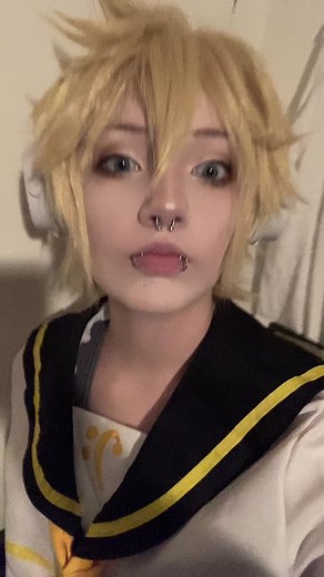 Kagamine Len Cosplay Makeup Tutorial