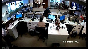 Video: Credit union robbed at gunpoint