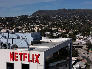 Analyst recommendations:  Applovin, Crowdstrike, Netflix, Blackstone, Roblox…
