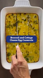 Kick up your weekend or holiday brunch with this delicious Eggland’s Best egg casserole! 🌟 Not only do our eggs have 6x more Vitamin D, 10x more Vitamin E, more Omega-3s, and less saturated fat than regular eggs, but they also stay fresher longer! 🥚 Try this easy Broccoli and Cottage Cheese Egg Casserole that’s packed with flavor and protein. It’s the perfect dish for family and friends! Recipe: Broccoli and Cottage Cheese Egg Casserole Servings: 6-8 Prep Time: 15 minutes Cook Time: 35-40 minu