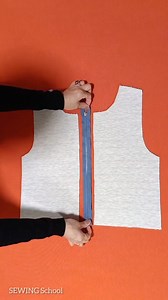 How to sew a zipper correctly without waves #sewing #sewingtips #howtosew #zippersewing | Sewing School