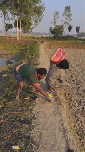 How did his gourd fool him on the road? #comedyfilms
