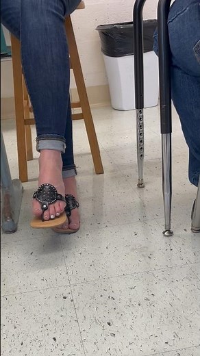Teachers sandals shoeplay in jeans #shoeplay #fypシ゚