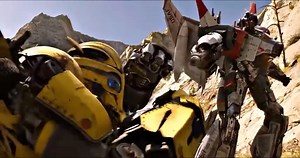 204K views · 4.5K reactions | 【ퟰ홆 ퟭퟮퟬ홁홋홎】Blitzwing vs Bee | Show.Z Store | Facebook