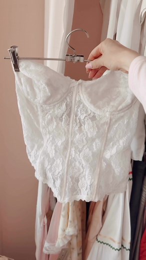 Vintage Bustier ~ 1953 #1950sfashion #corset #bustier #1950s