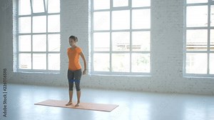 Woman workout with Fitness Elastic Band Resistance Loop Bands Gum for Fitness Strength Training Workout Expander Muscle Gym Fitness Equipment