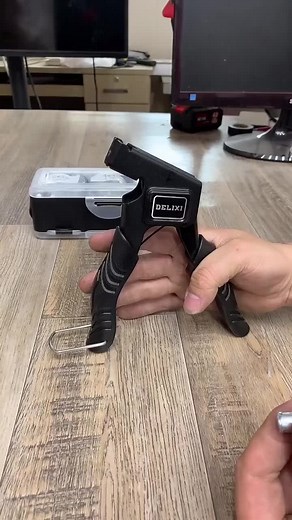 Expansion screw installation artifact hardware tool installation expansion screw #tools #uk #uktok #goodthing