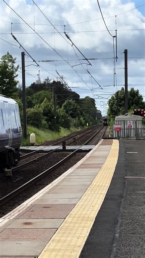 Class_334 025 (@class_334025)’s videos with original sound - Class_334 025