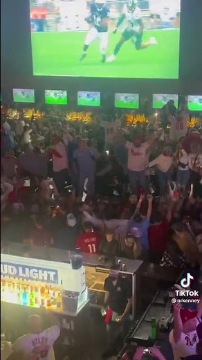 Phillies baseball team (Calum Scott - Dancing On My Own)