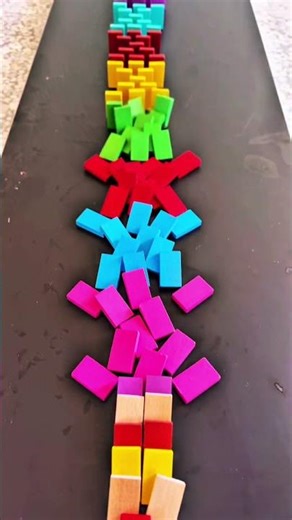 200 dominoes drop is slow 🤗❤️‍🔥⚽️ #triggerdomino #dominoeffect #satisfying #fypシ #shorts