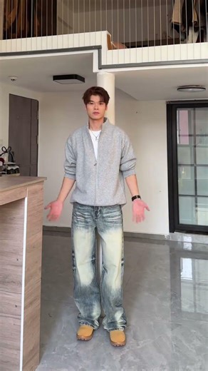 Boys' Styling: Simple & Clean Outfits That Never Go Out of Style