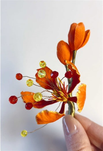 This Phoenix Flower Hairpin Looks Like Burning Fire 🔥 #phoenixflower #handmadehairpin #chineseaesthetic #giftforher #hanfuaccessories