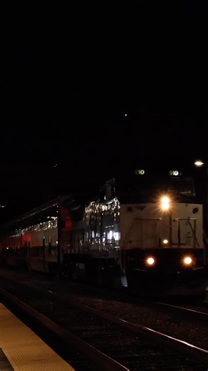 AMTK #510 leads A593 past Sorrento Valley with a very Nice K5LA! #train #railway #fast #cool #amtrak